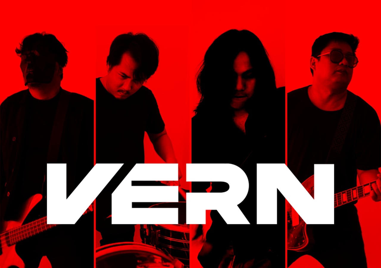 VERN - Photo Red